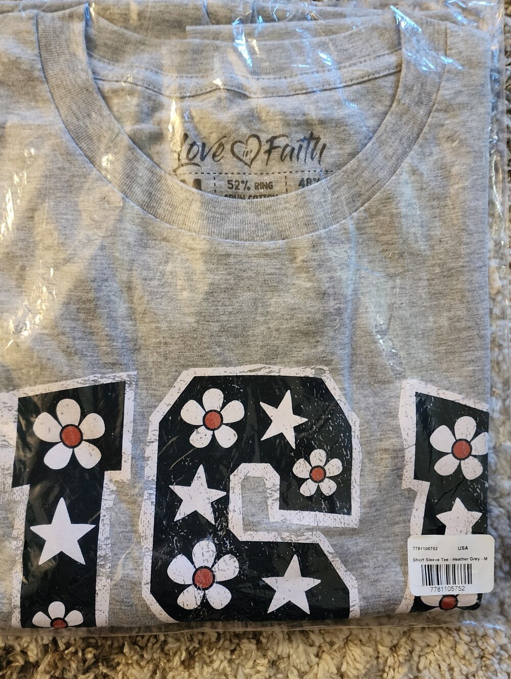 Women’s USA Graphic Tee - Gray.